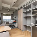 Studio Deluxe Apartments At One Thibault With Spectacular Views