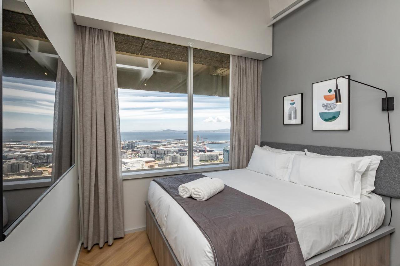 Studio Deluxe At One Thibault With Spectacular Views Apartment *