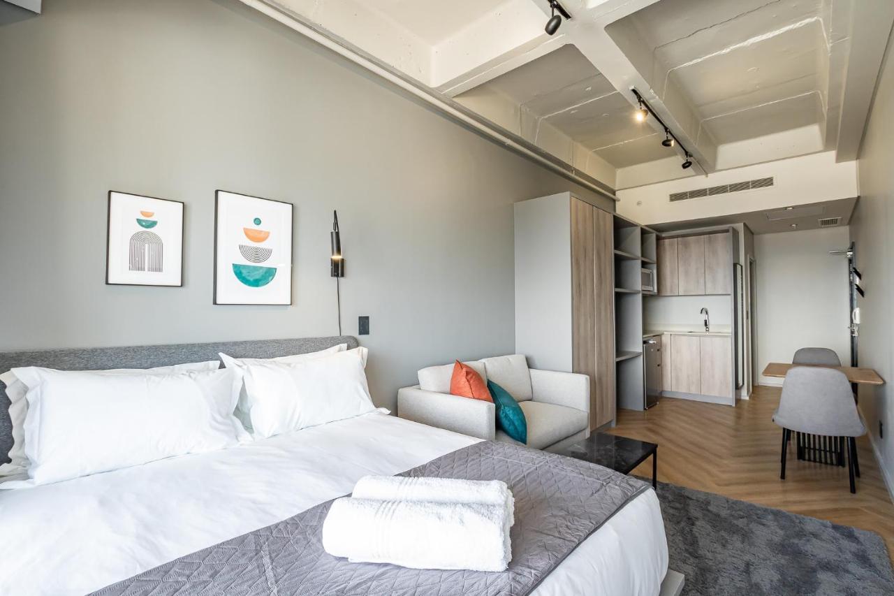 Studio Deluxe At One Thibault With Spectacular Views Apartment Cape Town