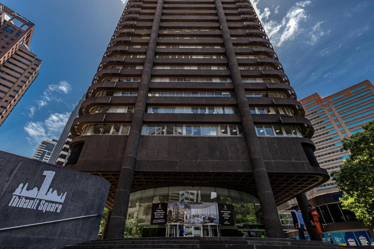 Apartment Studio Deluxe At One Thibault With Spectacular Views Cape Town